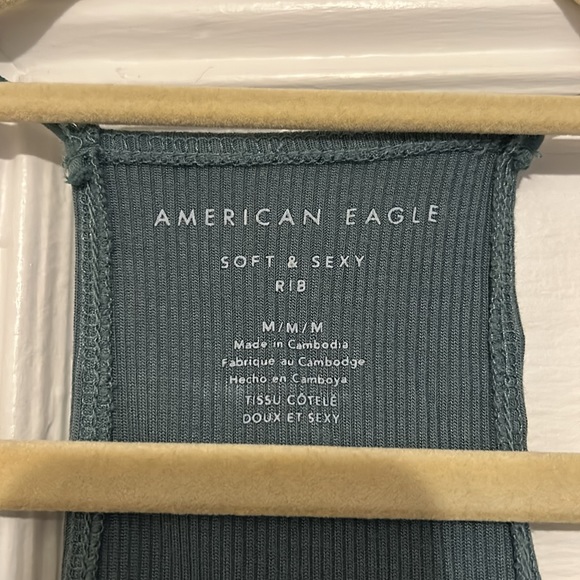 AE Rib Tank - Picture 2 of 3